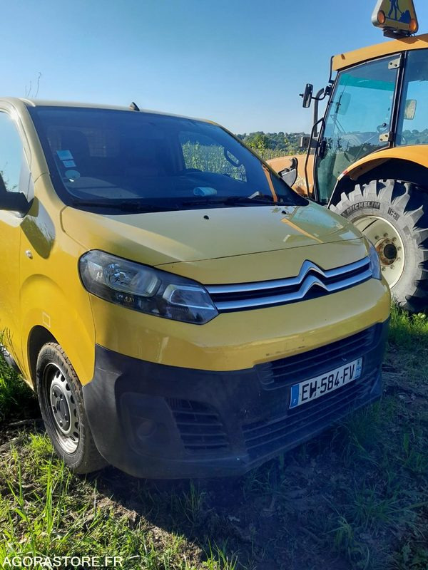 Citroën Jumpy - 2016 - 142000km - Pieni pakettiauto: kuva Citroën Jumpy - 2016 - 142000km - Pieni pakettiauto Citroën Jumpy - 2016 - 142000km - Pieni pakettiauto: kuva Citroën Jumpy - 2016 - 142000km - Pieni pakettiauto