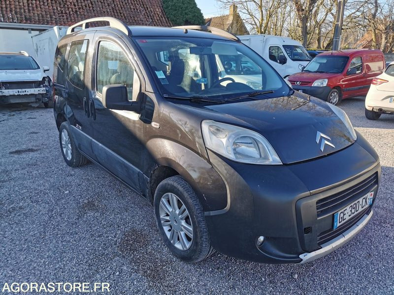 Citroen Nemo - Henkilöauto: kuva Citroen Nemo - Henkilöauto Citroen Nemo - Henkilöauto: kuva Citroen Nemo - Henkilöauto