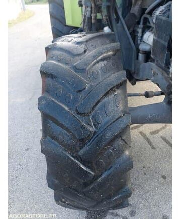 Claas AXOS 330 - Traktori: kuva Claas AXOS 330 - Traktori Claas AXOS 330 - Traktori: kuva Claas AXOS 330 - Traktori