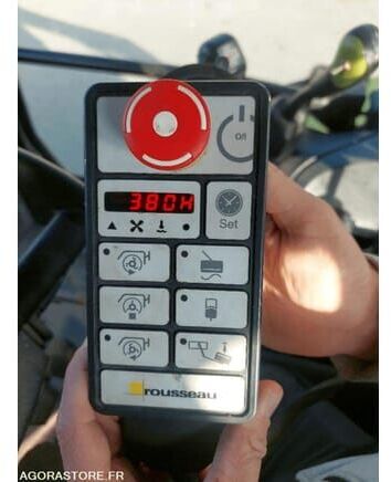 Claas AXOS 330 - Traktori: kuva Claas AXOS 330 - Traktori Claas AXOS 330 - Traktori: kuva Claas AXOS 330 - Traktori