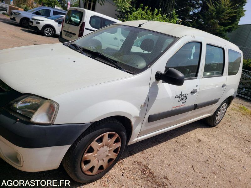 DACIA LOGAN NON ROULANT - Farmari: kuva DACIA LOGAN NON ROULANT - Farmari DACIA LOGAN NON ROULANT - Farmari: kuva DACIA LOGAN NON ROULANT - Farmari