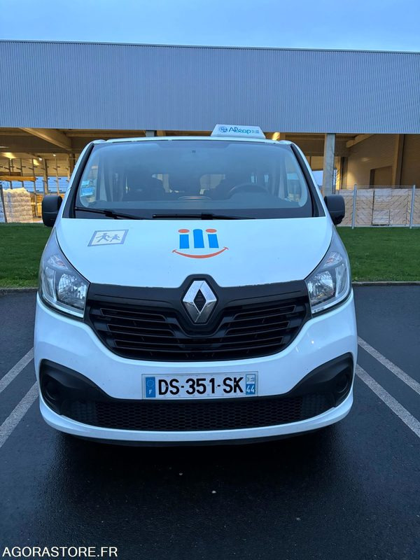 DS-351-SK - Non Roulant - RENAULT TRAFIC - VP - 396 402 Kms - Minibussi, Pikkubussi: kuva DS-351-SK - Non Roulant - RENAULT TRAFIC - VP - 396 402 Kms - Minibussi, Pikkubussi DS-351-SK - Non Roulant - RENAULT TRAFIC - VP - 396 402 Kms - Minibussi, Pikkubussi: kuva DS-351-SK - Non Roulant - RENAULT TRAFIC - VP - 396 402 Kms - Minibussi, Pikkubussi