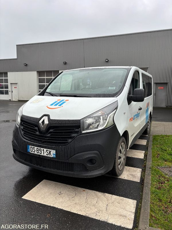 DS-891-SK - Non Roulant - RENAULT TRAFIC - VP - 318 330 Kms - Minibussi, Pikkubussi: kuva DS-891-SK - Non Roulant - RENAULT TRAFIC - VP - 318 330 Kms - Minibussi, Pikkubussi DS-891-SK - Non Roulant - RENAULT TRAFIC - VP - 318 330 Kms - Minibussi, Pikkubussi: kuva DS-891-SK - Non Roulant - RENAULT TRAFIC - VP - 318 330 Kms - Minibussi, Pikkubussi