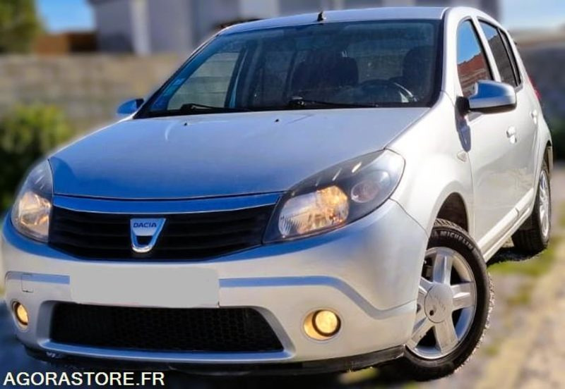 Dacia Sandero MPI Essence /GPL 176000km - Henkilöauto: kuva Dacia Sandero MPI Essence /GPL 176000km - Henkilöauto Dacia Sandero MPI Essence /GPL 176000km - Henkilöauto: kuva Dacia Sandero MPI Essence /GPL 176000km - Henkilöauto