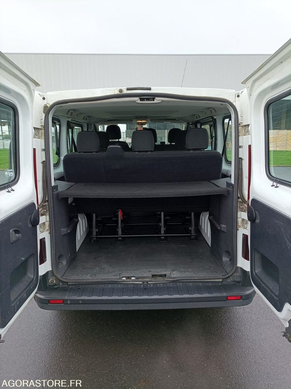 EC-156-WL - Roulant - RENAULT TRAFIC - 302 799 Kms - Minibussi, Pikkubussi: kuva EC-156-WL - Roulant - RENAULT TRAFIC - 302 799 Kms - Minibussi, Pikkubussi EC-156-WL - Roulant - RENAULT TRAFIC - 302 799 Kms - Minibussi, Pikkubussi: kuva EC-156-WL - Roulant - RENAULT TRAFIC - 302 799 Kms - Minibussi, Pikkubussi