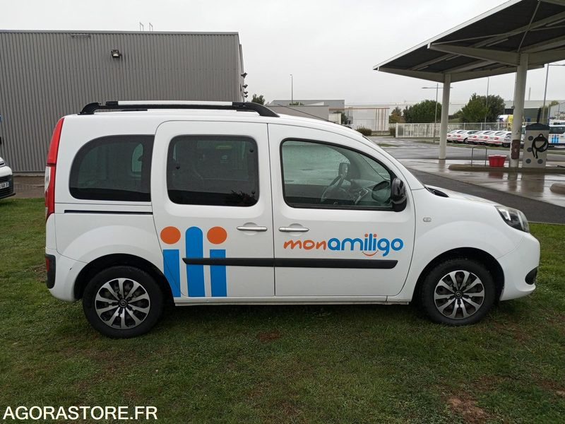 EY-498-HT - Roulant - RENAULT KANGOO - VP - 176 724 Kms - Henkilöauto: kuva EY-498-HT - Roulant - RENAULT KANGOO - VP - 176 724 Kms - Henkilöauto EY-498-HT - Roulant - RENAULT KANGOO - VP - 176 724 Kms - Henkilöauto: kuva EY-498-HT - Roulant - RENAULT KANGOO - VP - 176 724 Kms - Henkilöauto