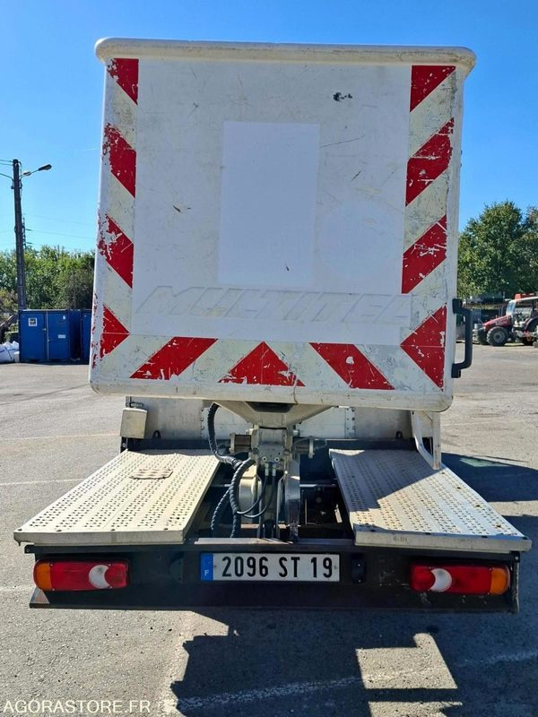 Elévateur à Nacelle 160 ALU CABSTAR sur châssis NISSAN <3.5T H.16M - 2007 - Itsekulkevat henkilönostimet: kuva Elévateur à Nacelle 160 ALU CABSTAR sur châssis NISSAN <3.5T H.16M - 2007 - Itsekulkevat henkilönostimet Elévateur à Nacelle 160 ALU CABSTAR sur châssis NISSAN <3.5T H.16M - 2007 - Itsekulkevat henkilönostimet: kuva Elévateur à Nacelle 160 ALU CABSTAR sur châssis NISSAN <3.5T H.16M - 2007 - Itsekulkevat henkilönostimet