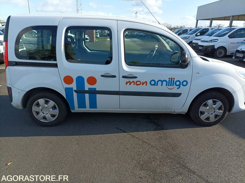 FH-367-HL - Roulant - RENAULT KANGOO - VP - 205 375 Kms - Henkilöauto: kuva FH-367-HL - Roulant - RENAULT KANGOO - VP - 205 375 Kms - Henkilöauto FH-367-HL - Roulant - RENAULT KANGOO - VP - 205 375 Kms - Henkilöauto: kuva FH-367-HL - Roulant - RENAULT KANGOO - VP - 205 375 Kms - Henkilöauto