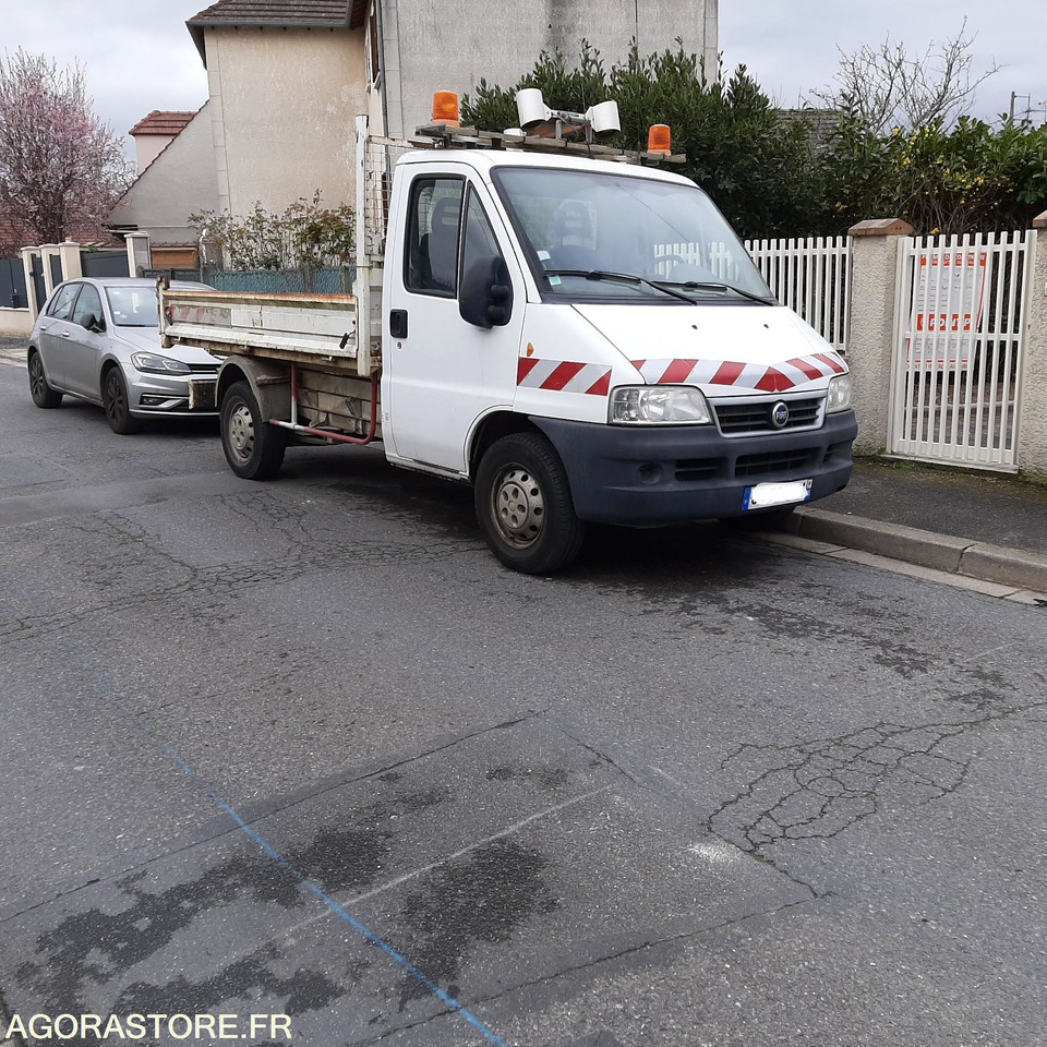 FIAT - DUCATO BENNE - 2006 / 304700 KM - Kippilava-auto: kuva FIAT - DUCATO BENNE - 2006 / 304700 KM - Kippilava-auto FIAT - DUCATO BENNE - 2006 / 304700 KM - Kippilava-auto: kuva FIAT - DUCATO BENNE - 2006 / 304700 KM - Kippilava-auto