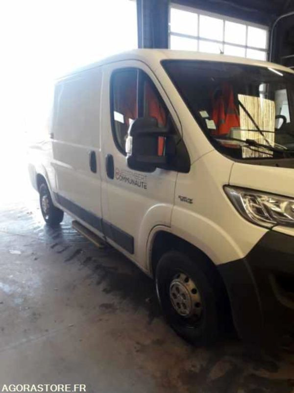 FIAT DUCATO L1/H1 Carburation essence/GNV 49511km 2019 - Pakettiauto: kuva FIAT DUCATO L1/H1 Carburation essence/GNV 49511km 2019 - Pakettiauto FIAT DUCATO L1/H1 Carburation essence/GNV 49511km 2019 - Pakettiauto: kuva FIAT DUCATO L1/H1 Carburation essence/GNV 49511km 2019 - Pakettiauto