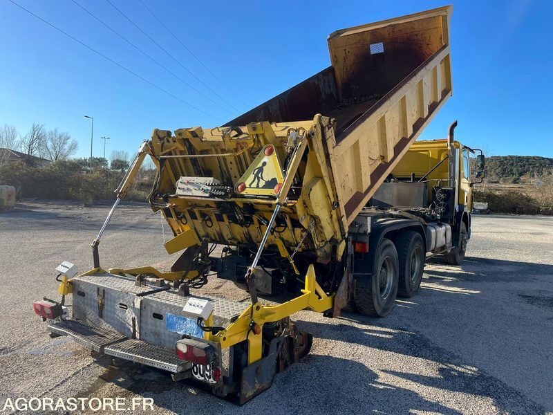 FINISSEUR D’INTERVENTION RAPIDE - DAF - FIR 3000 - 2003 / 335000 KM - Bitumin levittäjä: kuva FINISSEUR D’INTERVENTION RAPIDE - DAF - FIR 3000 - 2003 / 335000 KM - Bitumin levittäjä FINISSEUR D’INTERVENTION RAPIDE - DAF - FIR 3000 - 2003 / 335000 KM - Bitumin levittäjä: kuva FINISSEUR D’INTERVENTION RAPIDE - DAF - FIR 3000 - 2003 / 335000 KM - Bitumin levittäjä