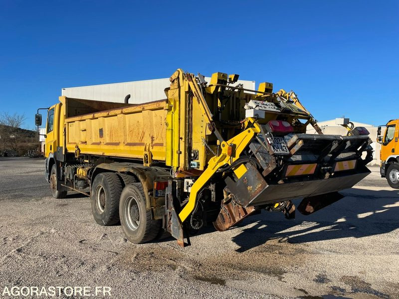 FINISSEUR D’INTERVENTION RAPIDE - DAF - FIR 3000 - 2003 / 335000 KM - Bitumin levittäjä: kuva  FINISSEUR D’INTERVENTION RAPIDE - DAF - FIR 3000 - 2003 / 335000 KM - Bitumin levittäjä FINISSEUR D’INTERVENTION RAPIDE - DAF - FIR 3000 - 2003 / 335000 KM - Bitumin levittäjä: kuva  FINISSEUR D’INTERVENTION RAPIDE - DAF - FIR 3000 - 2003 / 335000 KM - Bitumin levittäjä