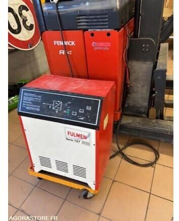 Fenwick R14 - Työntömastotrukki: kuva Fenwick R14 - Työntömastotrukki Fenwick R14 - Työntömastotrukki: kuva Fenwick R14 - Työntömastotrukki