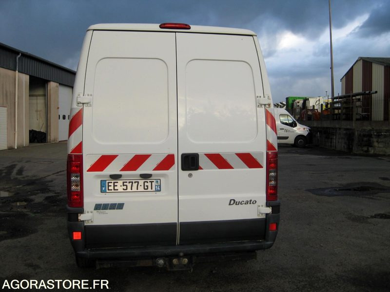 Fiat Ducato - Pakettiauto: kuva Fiat Ducato - Pakettiauto Fiat Ducato - Pakettiauto: kuva Fiat Ducato - Pakettiauto