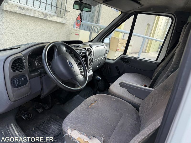 Ford Transit 9 Places - Minibussi, Pikkubussi: kuva Ford Transit 9 Places - Minibussi, Pikkubussi Ford Transit 9 Places - Minibussi, Pikkubussi: kuva Ford Transit 9 Places - Minibussi, Pikkubussi