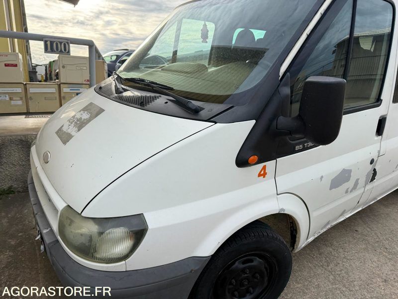 Ford Transit 9 Places - Minibussi, Pikkubussi: kuva Ford Transit 9 Places - Minibussi, Pikkubussi Ford Transit 9 Places - Minibussi, Pikkubussi: kuva Ford Transit 9 Places - Minibussi, Pikkubussi