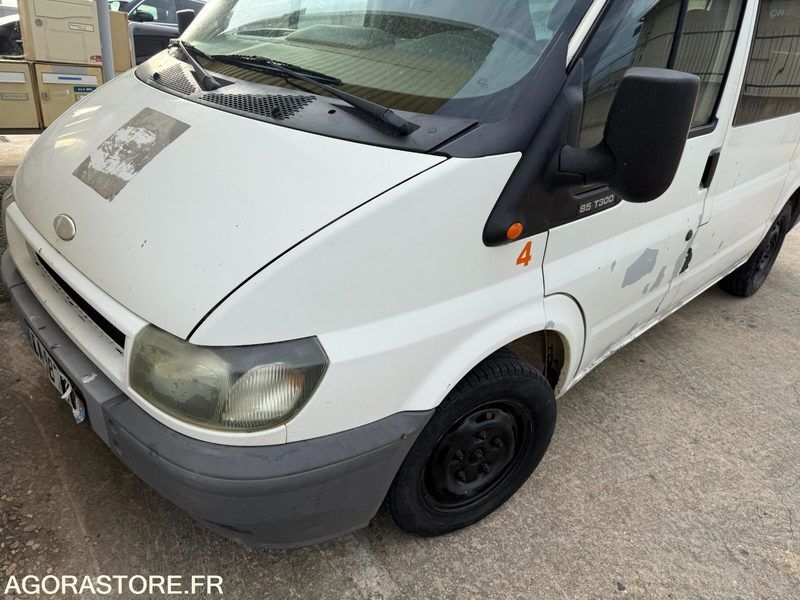 Ford Transit 9 Places - Minibussi, Pikkubussi: kuva Ford Transit 9 Places - Minibussi, Pikkubussi Ford Transit 9 Places - Minibussi, Pikkubussi: kuva Ford Transit 9 Places - Minibussi, Pikkubussi