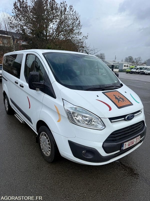 Ford Transit - Minibussi, Pikkubussi: kuva Ford Transit - Minibussi, Pikkubussi Ford Transit - Minibussi, Pikkubussi: kuva Ford Transit - Minibussi, Pikkubussi