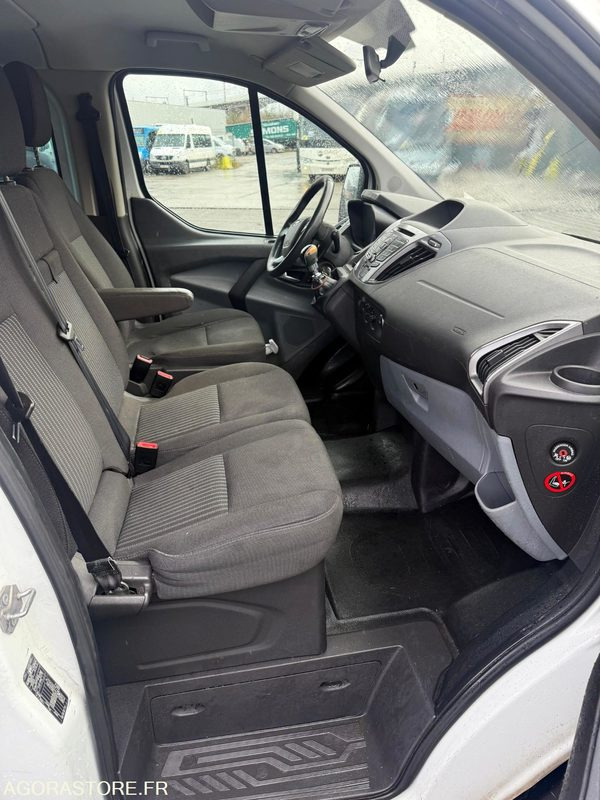 Ford Transit - Minibussi, Pikkubussi: kuva Ford Transit - Minibussi, Pikkubussi Ford Transit - Minibussi, Pikkubussi: kuva Ford Transit - Minibussi, Pikkubussi