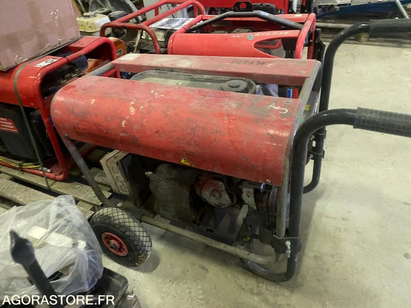 Groupe électrogène Pramac ES8000 - Sähkögeneraattori: kuva Groupe électrogène Pramac ES8000 - Sähkögeneraattori Groupe électrogène Pramac ES8000 - Sähkögeneraattori: kuva Groupe électrogène Pramac ES8000 - Sähkögeneraattori