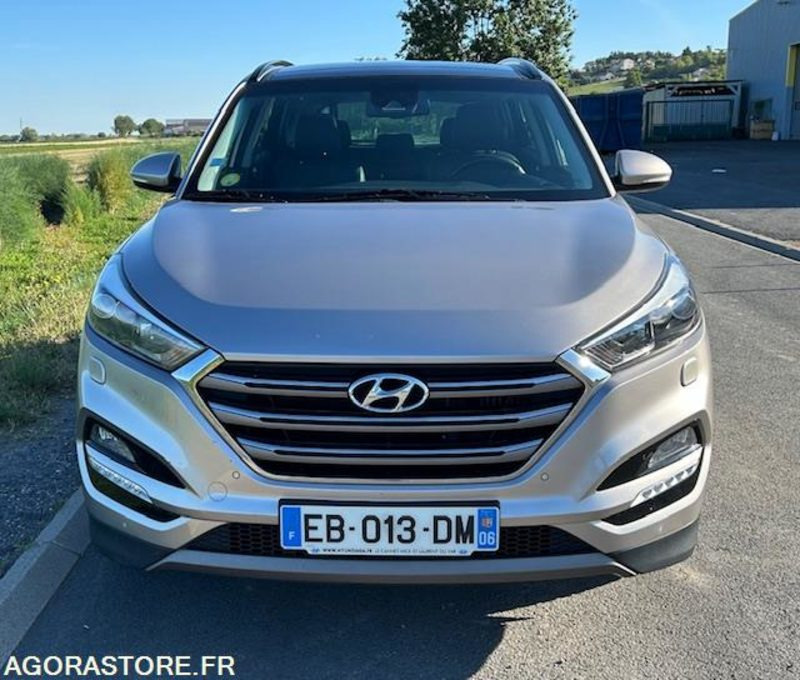HYUNDAI TUCSON III 1.7 CRDI 141 CH EXECUTIVE 2WD DCT-7 - 2016 - 141 950 kms - Maasturi/ Katumaasturi: kuva HYUNDAI TUCSON III 1.7 CRDI 141 CH EXECUTIVE 2WD DCT-7 - 2016 - 141 950 kms - Maasturi/ Katumaasturi HYUNDAI TUCSON III 1.7 CRDI 141 CH EXECUTIVE 2WD DCT-7 - 2016 - 141 950 kms - Maasturi/ Katumaasturi: kuva HYUNDAI TUCSON III 1.7 CRDI 141 CH EXECUTIVE 2WD DCT-7 - 2016 - 141 950 kms - Maasturi/ Katumaasturi