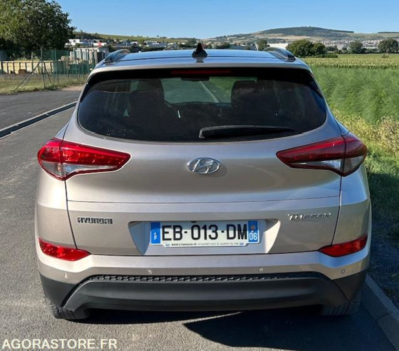 HYUNDAI TUCSON III 1.7 CRDI 141 CH EXECUTIVE 2WD DCT-7 - 2016 - 141 950 kms - Maasturi/ Katumaasturi: kuva HYUNDAI TUCSON III 1.7 CRDI 141 CH EXECUTIVE 2WD DCT-7 - 2016 - 141 950 kms - Maasturi/ Katumaasturi HYUNDAI TUCSON III 1.7 CRDI 141 CH EXECUTIVE 2WD DCT-7 - 2016 - 141 950 kms - Maasturi/ Katumaasturi: kuva HYUNDAI TUCSON III 1.7 CRDI 141 CH EXECUTIVE 2WD DCT-7 - 2016 - 141 950 kms - Maasturi/ Katumaasturi