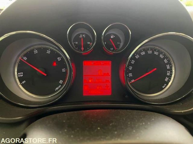 INSIGNIA SPORT TOURER COSMO PAXK 2.0 CDTI 160cv - 08/2013 - 119000 KM - Farmari: kuva INSIGNIA SPORT TOURER COSMO PAXK 2.0 CDTI 160cv - 08/2013 - 119000 KM - Farmari INSIGNIA SPORT TOURER COSMO PAXK 2.0 CDTI 160cv - 08/2013 - 119000 KM - Farmari: kuva INSIGNIA SPORT TOURER COSMO PAXK 2.0 CDTI 160cv - 08/2013 - 119000 KM - Farmari