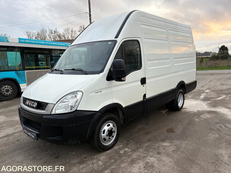 IVECO 180cv de 2011 - Pakettiauto: kuva IVECO 180cv de 2011 - Pakettiauto IVECO 180cv de 2011 - Pakettiauto: kuva IVECO 180cv de 2011 - Pakettiauto