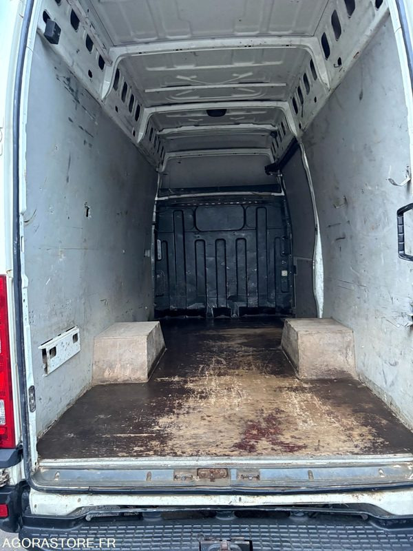 IVECO 180cv de 2011 - Pakettiauto: kuva IVECO 180cv de 2011 - Pakettiauto IVECO 180cv de 2011 - Pakettiauto: kuva IVECO 180cv de 2011 - Pakettiauto