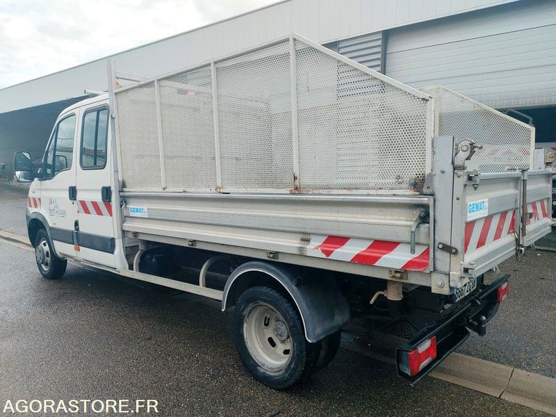 IVECO 35C12D - Pakettiauto: kuva IVECO 35C12D - Pakettiauto IVECO 35C12D - Pakettiauto: kuva IVECO 35C12D - Pakettiauto