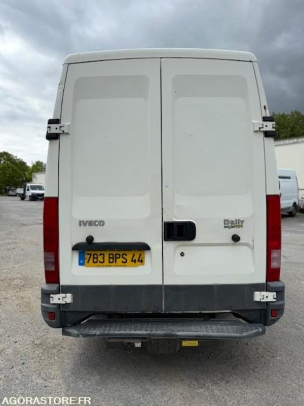 IVECO DAILY - 2003 - 173808KMS - Pakettiauto: kuva IVECO DAILY - 2003 - 173808KMS - Pakettiauto IVECO DAILY - 2003 - 173808KMS - Pakettiauto: kuva IVECO DAILY - 2003 - 173808KMS - Pakettiauto