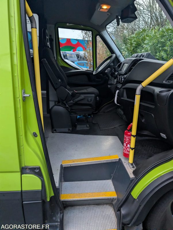 IVECO DAILY - 2015 - Minibussi, Pikkubussi: kuva IVECO DAILY - 2015 - Minibussi, Pikkubussi IVECO DAILY - 2015 - Minibussi, Pikkubussi: kuva IVECO DAILY - 2015 - Minibussi, Pikkubussi