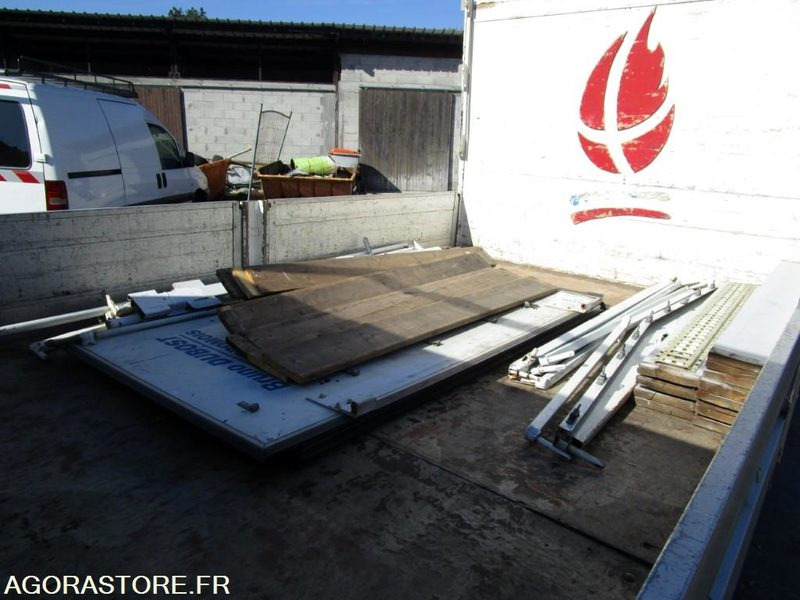 IVECO DAILY 35C11 du 28/04/2000 (Contrôle Technique joint) - Pakettiauto: kuva IVECO DAILY 35C11 du 28/04/2000 (Contrôle Technique joint) - Pakettiauto IVECO DAILY 35C11 du 28/04/2000 (Contrôle Technique joint) - Pakettiauto: kuva IVECO DAILY 35C11 du 28/04/2000 (Contrôle Technique joint) - Pakettiauto