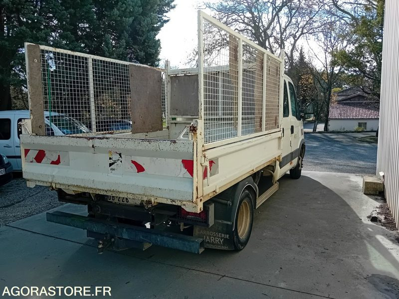 IVECO DAILY 35C15 BENNE 7 PLACES - Kippilava-auto: kuva IVECO DAILY 35C15 BENNE 7 PLACES - Kippilava-auto IVECO DAILY 35C15 BENNE 7 PLACES - Kippilava-auto: kuva IVECO DAILY 35C15 BENNE 7 PLACES - Kippilava-auto