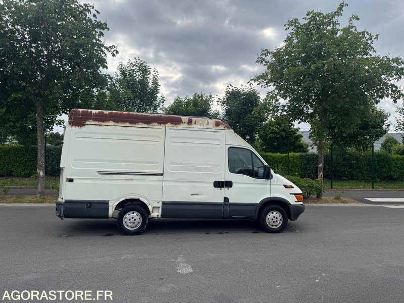 IVECO DAILY 35S12 - 67 000 KM - Pakettiauto: kuva IVECO DAILY 35S12 - 67 000 KM - Pakettiauto IVECO DAILY 35S12 - 67 000 KM - Pakettiauto: kuva IVECO DAILY 35S12 - 67 000 KM - Pakettiauto