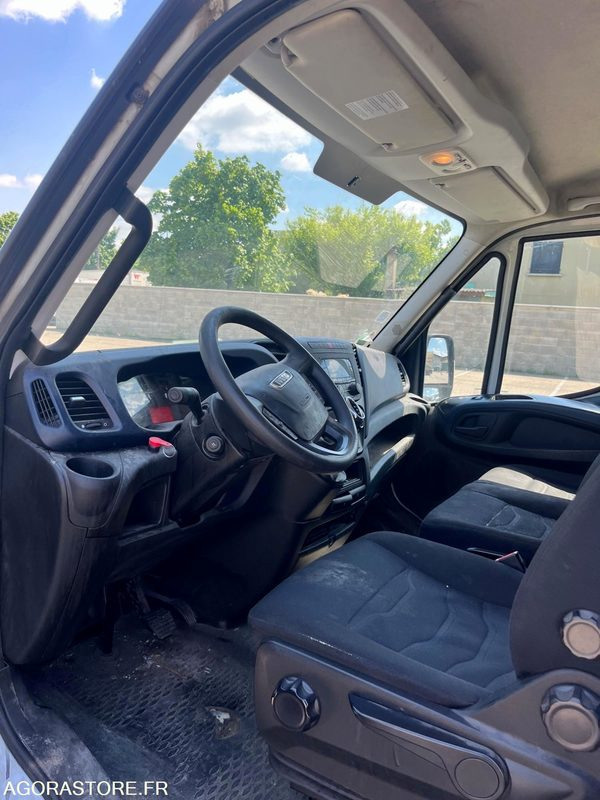 Iveco Daily 35C BVA - 2019 - 118 200km - Pakettiauto: kuva Iveco Daily 35C BVA - 2019 - 118 200km - Pakettiauto Iveco Daily 35C BVA - 2019 - 118 200km - Pakettiauto: kuva Iveco Daily 35C BVA - 2019 - 118 200km - Pakettiauto