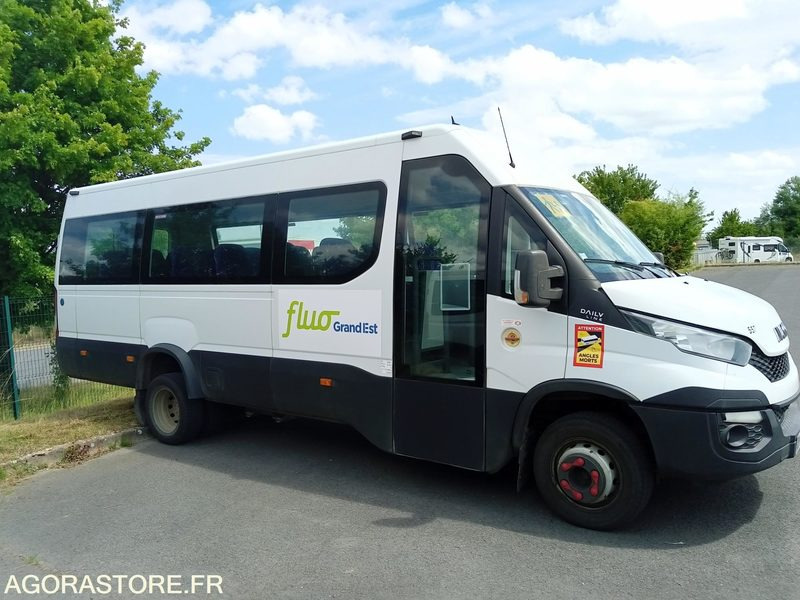 Iveco Daily Line - Minibussi, Pikkubussi: kuva Iveco Daily Line - Minibussi, Pikkubussi Iveco Daily Line - Minibussi, Pikkubussi: kuva Iveco Daily Line - Minibussi, Pikkubussi