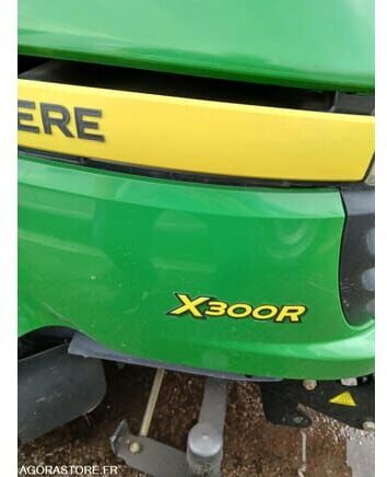 John Deere X300 R - Pientraktori: kuva John Deere X300 R - Pientraktori John Deere X300 R - Pientraktori: kuva John Deere X300 R - Pientraktori