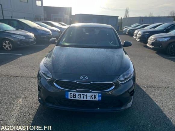 KIA CEED - Viistoperä: kuva KIA CEED - Viistoperä KIA CEED - Viistoperä: kuva KIA CEED - Viistoperä