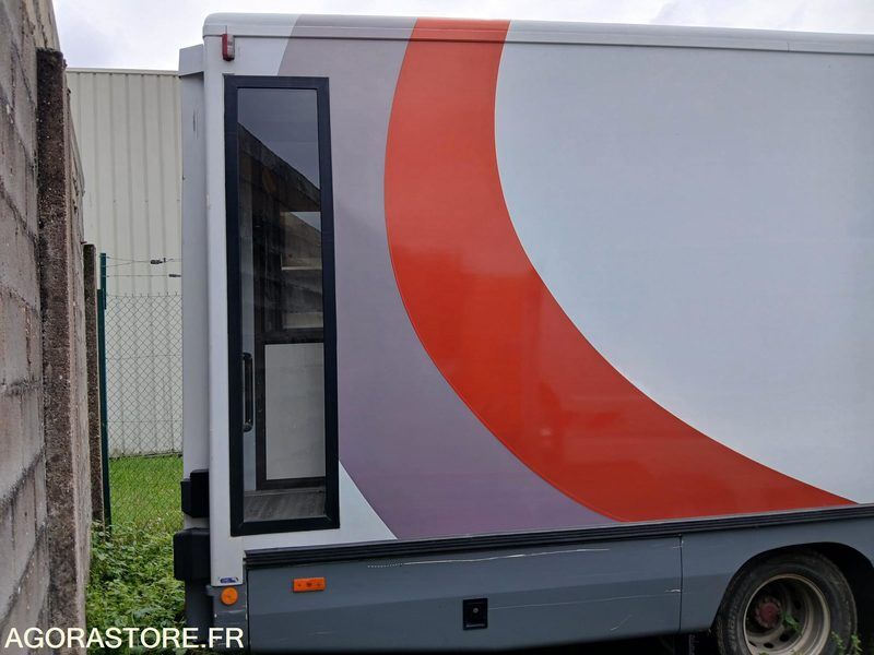 CAMION BIBLIOBUS RENAULT S150MIDLINER - Kuorma-auto: kuva CAMION BIBLIOBUS RENAULT S150MIDLINER - Kuorma-auto CAMION BIBLIOBUS RENAULT S150MIDLINER - Kuorma-auto: kuva CAMION BIBLIOBUS RENAULT S150MIDLINER - Kuorma-auto