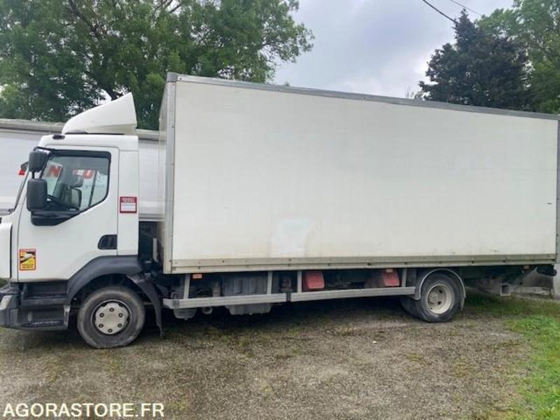 CAMION FOURGON HAYON RENAULT D12 - 2017 - 260 000km - Kuorma-auto: kuva  CAMION FOURGON HAYON RENAULT D12 - 2017 - 260 000km - Kuorma-auto CAMION FOURGON HAYON RENAULT D12 - 2017 - 260 000km - Kuorma-auto: kuva  CAMION FOURGON HAYON RENAULT D12 - 2017 - 260 000km - Kuorma-auto