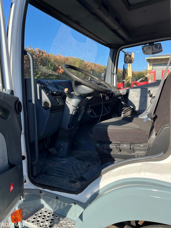 CAMION PLATEAU MERCEDES 15T - 2000 - Kuorma-auto: kuva CAMION PLATEAU MERCEDES 15T - 2000 - Kuorma-auto CAMION PLATEAU MERCEDES 15T - 2000 - Kuorma-auto: kuva CAMION PLATEAU MERCEDES 15T - 2000 - Kuorma-auto