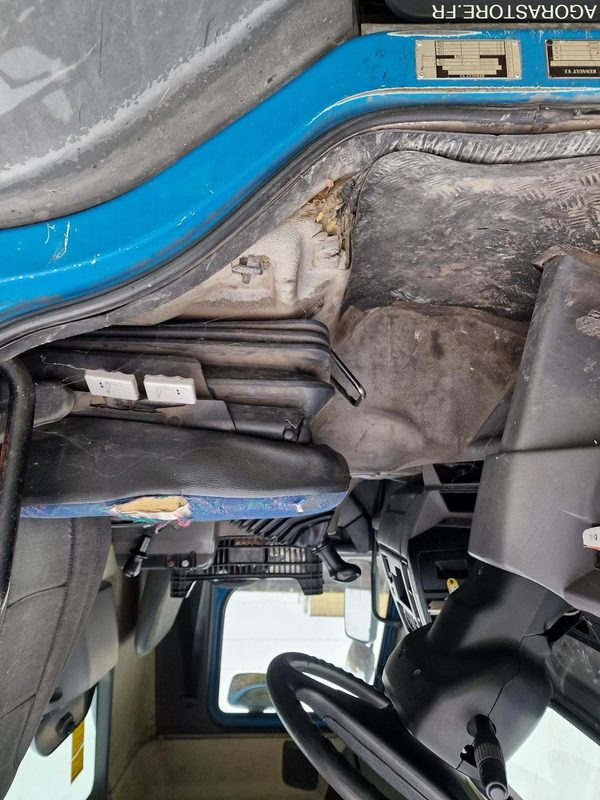 Camion RENAULT PL - Kuorma-auto: kuva Camion RENAULT PL - Kuorma-auto Camion RENAULT PL - Kuorma-auto: kuva Camion RENAULT PL - Kuorma-auto