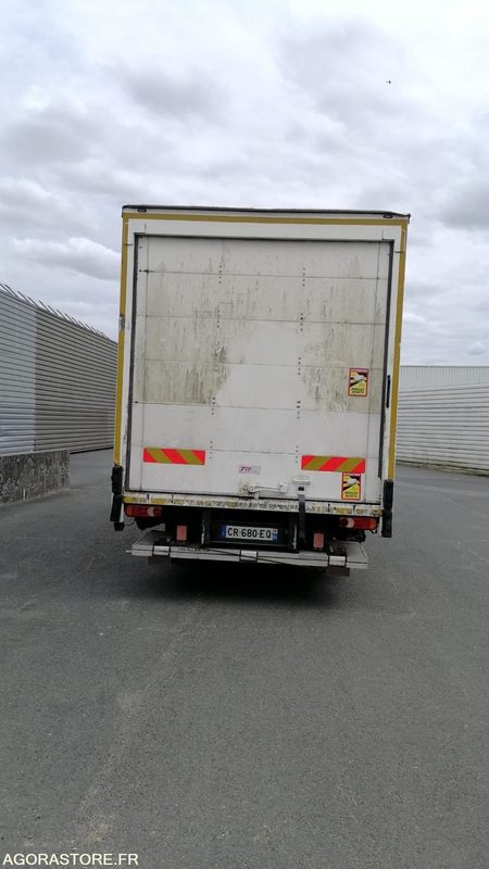 IVECO EUROCARGO - 100E18 - 2013 - 121 009 KM - Kuorma-auto: kuva IVECO EUROCARGO - 100E18 - 2013 - 121 009 KM - Kuorma-auto IVECO EUROCARGO - 100E18 - 2013 - 121 009 KM - Kuorma-auto: kuva IVECO EUROCARGO - 100E18 - 2013 - 121 009 KM - Kuorma-auto
