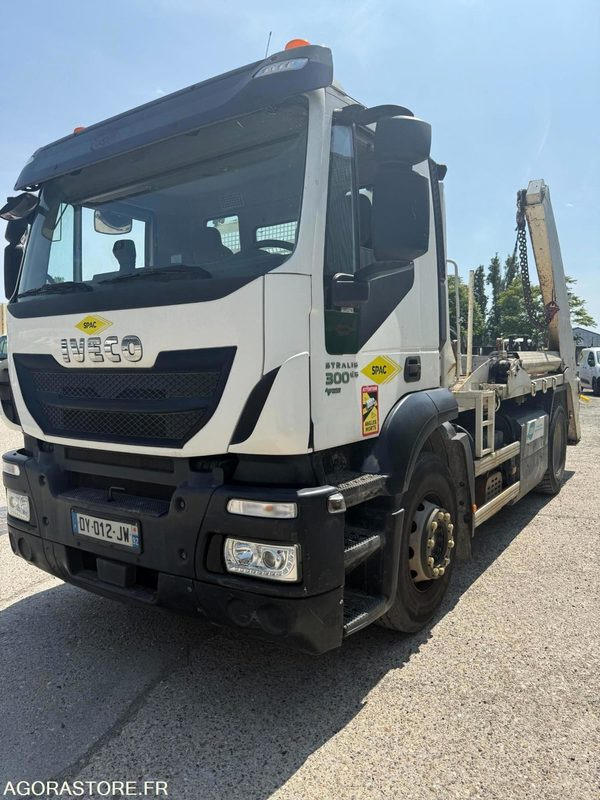 IVECO STRALIS MULTIBENNE 4x2 - 2015 / 61000KM - Kuorma-auto: kuva IVECO STRALIS MULTIBENNE 4x2 - 2015 / 61000KM - Kuorma-auto IVECO STRALIS MULTIBENNE 4x2 - 2015 / 61000KM - Kuorma-auto: kuva IVECO STRALIS MULTIBENNE 4x2 - 2015 / 61000KM - Kuorma-auto
