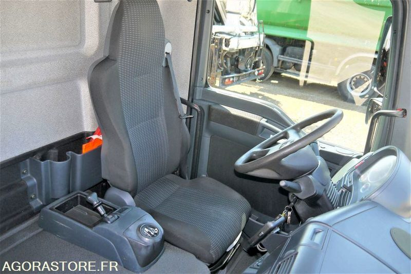 MAN TGL 7.150 ANNEE 2011- 7.5T - 385 000 KMS - Kuorma-auto: kuva MAN TGL 7.150 ANNEE 2011- 7.5T - 385 000 KMS - Kuorma-auto MAN TGL 7.150 ANNEE 2011- 7.5T - 385 000 KMS - Kuorma-auto: kuva MAN TGL 7.150 ANNEE 2011- 7.5T - 385 000 KMS - Kuorma-auto