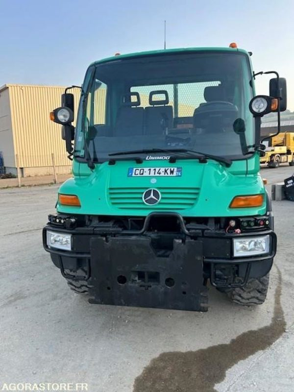 MERCEDES UNIMOG U300C VERSION COMMUNALE 2003 38210 KM + EPAREUSE CMV 450GP - Kuorma-auto: kuva MERCEDES UNIMOG U300C VERSION COMMUNALE 2003 38210 KM + EPAREUSE CMV 450GP - Kuorma-auto MERCEDES UNIMOG U300C VERSION COMMUNALE 2003 38210 KM + EPAREUSE CMV 450GP - Kuorma-auto: kuva MERCEDES UNIMOG U300C VERSION COMMUNALE 2003 38210 KM + EPAREUSE CMV 450GP - Kuorma-auto