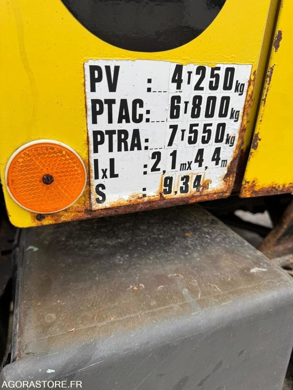 Mercedes Benz UNIMOG 1000 - 1982 - 30960kms - Kuorma-auto: kuva Mercedes Benz UNIMOG 1000 - 1982 - 30960kms - Kuorma-auto Mercedes Benz UNIMOG 1000 - 1982 - 30960kms - Kuorma-auto: kuva Mercedes Benz UNIMOG 1000 - 1982 - 30960kms - Kuorma-auto