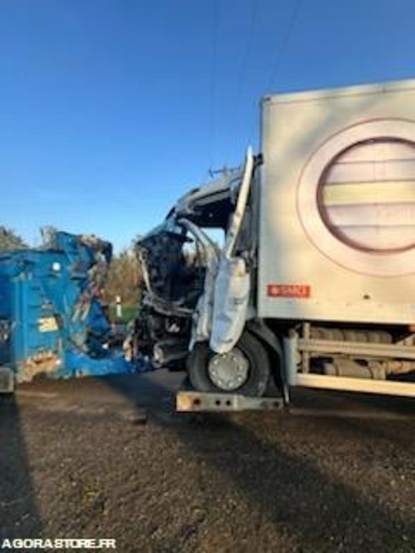 PL RENAULT MIDLUM / 632000 KMS / 2013 - Kuorma-auto: kuva PL RENAULT MIDLUM / 632000 KMS / 2013 - Kuorma-auto PL RENAULT MIDLUM / 632000 KMS / 2013 - Kuorma-auto: kuva PL RENAULT MIDLUM / 632000 KMS / 2013 - Kuorma-auto