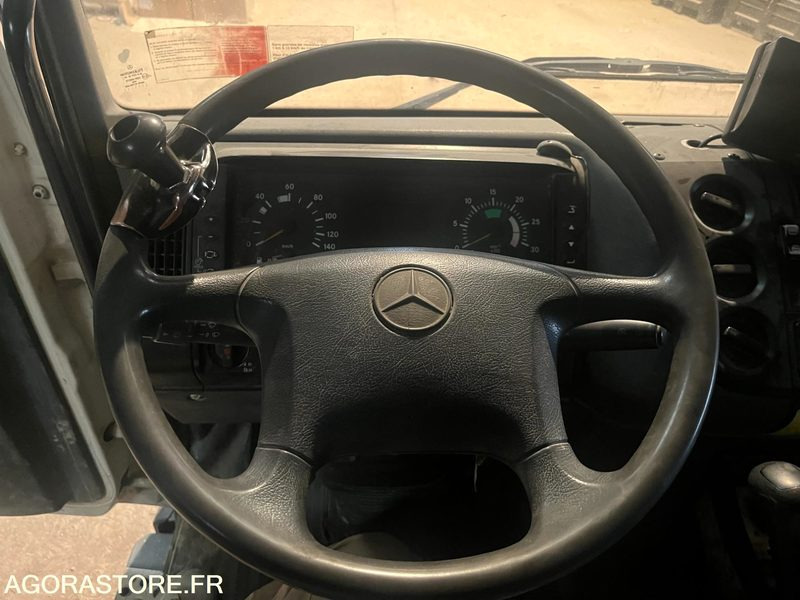 Kuorma-auto POMPE A BETON MERCEDES ATEGO 2628 - AF036AP / 2002 - 412 087 KM - EXCLU EXPORT: kuva Kuorma-auto POMPE A BETON MERCEDES ATEGO 2628 - AF036AP / 2002 - 412 087 KM - EXCLU EXPORT